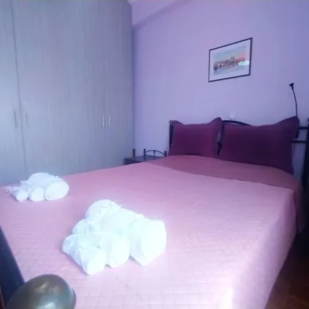 Saki's1bd In Corfu Town *