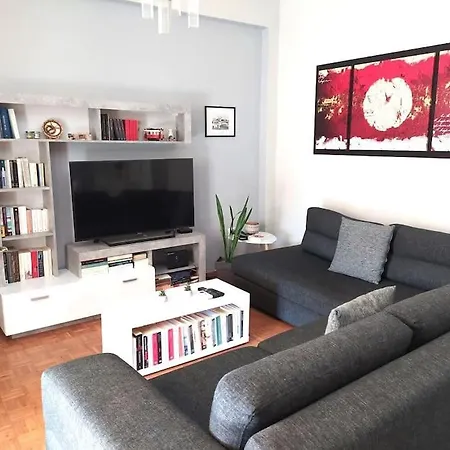 Saki's1bd In Corfu Town *